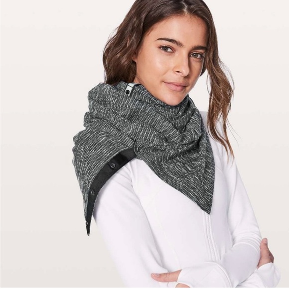 Lululemon Vinyasa Scarf Coco Pique Black White - Picture 2 of 7